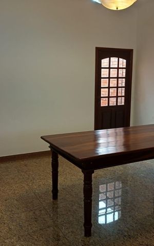 Casa à venda com 140m², 3 quartos e 1 vaga