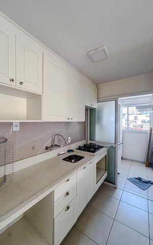 Apartamento à venda com 80m², 3 quartos e 2 vagasCozinha