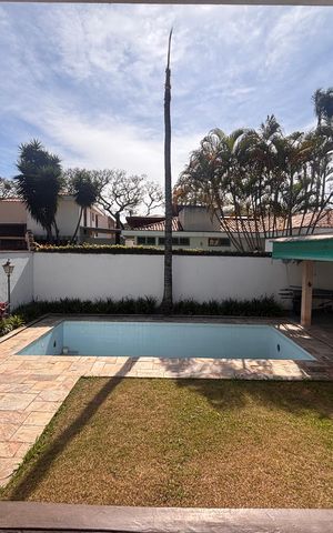 Casa à venda com 768m², 4 quartos e 12 vagas Casa à venda com 768m², 4 quartos e 12 vagasVista do Quarto 1