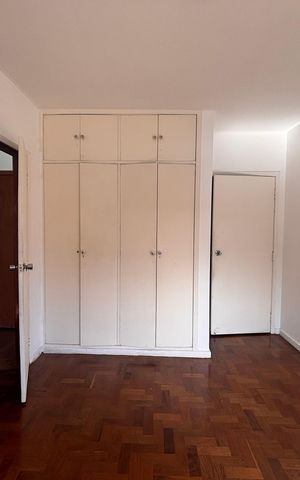 Casa à venda com 768m², 4 quartos e 12 vagas Casa à venda com 768m², 4 quartos e 12 vagasQuarto 1