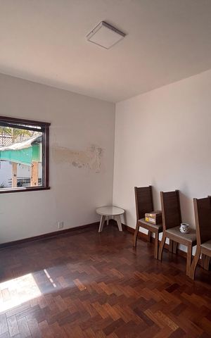 Casa à venda com 768m², 4 quartos e 12 vagas Casa à venda com 768m², 4 quartos e 12 vagasQuarto 2