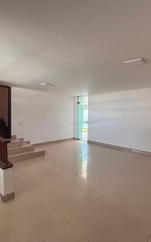 Casa à venda com 768m², 4 quartos e 12 vagas Casa à venda com 768m², 4 quartos e 12 vagasSala 3