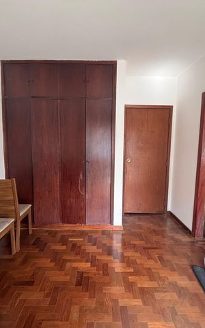 Casa à venda com 768m², 4 quartos e 12 vagas Casa à venda com 768m², 4 quartos e 12 vagasQuarto 2