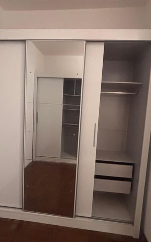 Casa à venda com 768m², 4 quartos e 12 vagas Casa à venda com 768m², 4 quartos e 12 vagasSuíte