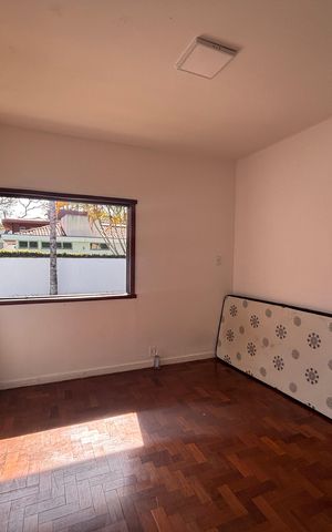 Casa à venda com 768m², 4 quartos e 12 vagas Casa à venda com 768m², 4 quartos e 12 vagasQuarto 1