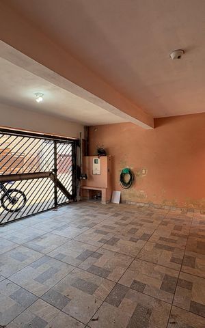 Casa à venda com 150m², 3 quartos e 3 vagasGaragem