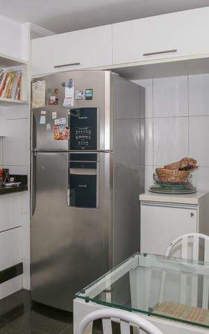 Apartamento à venda com 170m², 4 quartos e 3 vagas Apartamento à venda com 170m², 4 quartos e 3 vagasCozinha