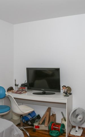Apartamento à venda com 170m², 4 quartos e 3 vagas Apartamento à venda com 170m², 4 quartos e 3 vagasQuarto