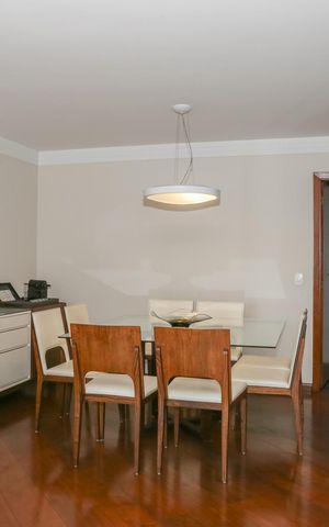 Apartamento à venda com 170m², 4 quartos e 3 vagas Apartamento à venda com 170m², 4 quartos e 3 vagasSala
