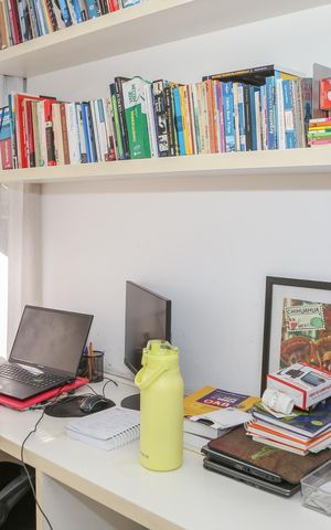 Apartamento à venda com 170m², 4 quartos e 3 vagas Apartamento à venda com 170m², 4 quartos e 3 vagasEscritório