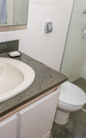 Apartamento à venda com 170m², 4 quartos e 3 vagas Apartamento à venda com 170m², 4 quartos e 3 vagasBanheiro Social