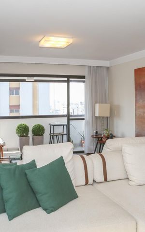 Apartamento à venda com 170m², 4 quartos e 3 vagas Apartamento à venda com 170m², 4 quartos e 3 vagasSala