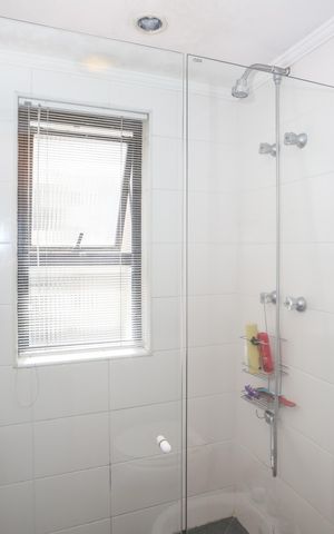 Apartamento à venda com 170m², 4 quartos e 3 vagas Apartamento à venda com 170m², 4 quartos e 3 vagasBanheiro da Suíte 2