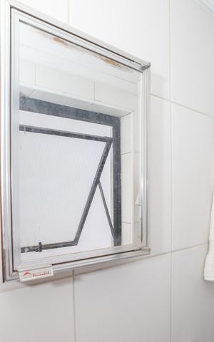 Apartamento à venda com 170m², 4 quartos e 3 vagas Apartamento à venda com 170m², 4 quartos e 3 vagasBanheiro de Serviço