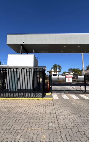 Apartamento à venda com 45m², 2 quartos e 1 vaga Apartamento à venda com 45m², 2 quartos e 1 vagaFachada