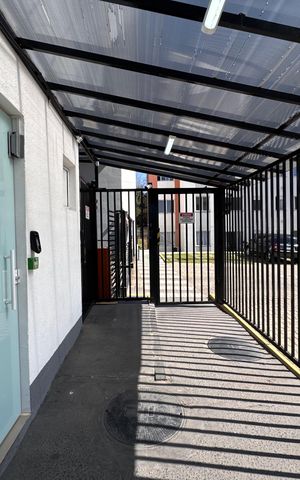 Apartamento à venda com 45m², 2 quartos e 1 vaga Apartamento à venda com 45m², 2 quartos e 1 vagaFachada