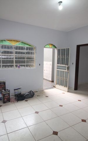 Casa à venda com 450m², 4 quartos e 6 vagasSala
