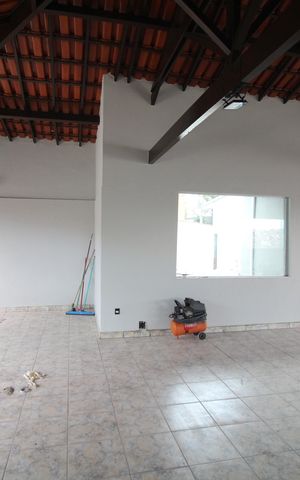 Casa à venda com 450m², 4 quartos e 6 vagasTerraço