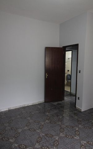 Casa à venda com 450m², 4 quartos e 6 vagasQuarto 1