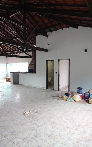 Casa à venda com 450m², 4 quartos e 6 vagasTerraço
