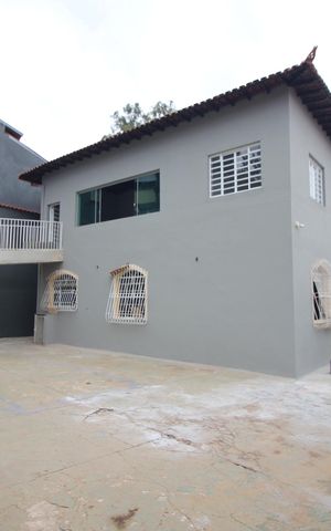 Casa à venda com 450m², 4 quartos e 6 vagasQuintal