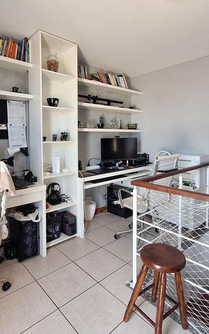 Apartamento à venda com 173m², 3 quartos e 2 vagas Apartamento à venda com 173m², 3 quartos e 2 vagasEscritório