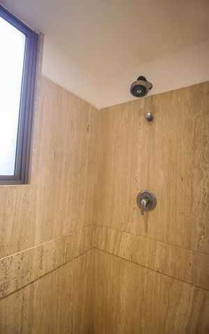 Apartamento à venda com 425m², 4 quartos e 4 vagasBanheiro da Suíte 1