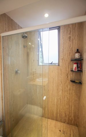 Apartamento à venda com 425m², 4 quartos e 4 vagasBanheiro da Suíte 2