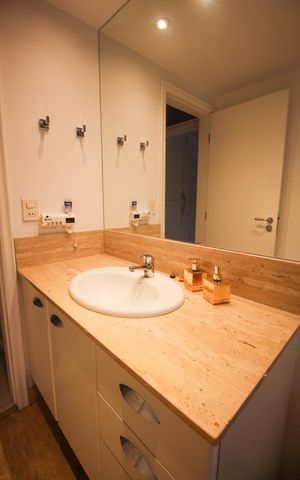 Apartamento à venda com 425m², 4 quartos e 4 vagasBanheiro da Suíte 2