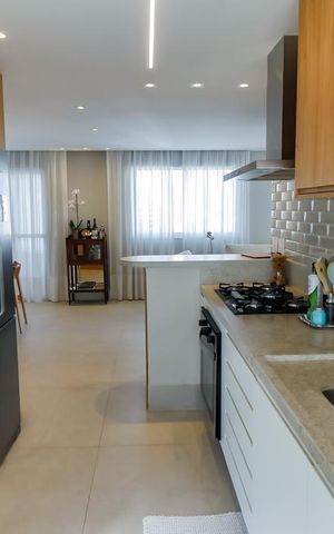 Apartamento à venda com 192m², 4 quartos e 4 vagas Apartamento à venda com 192m², 4 quartos e 4 vagasCozinha - Armários