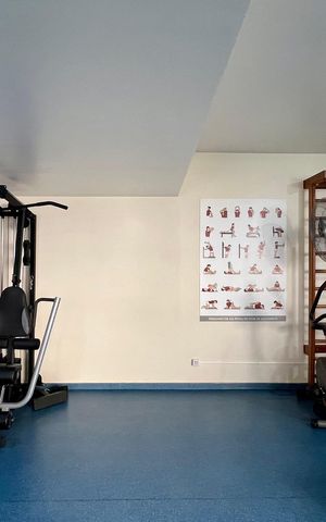 Apartamento à venda com 160m², 4 quartos e 2 vagas Apartamento à venda com 160m², 4 quartos e 2 vagasÁrea comum - Academia