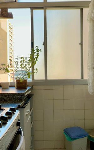 Apartamento à venda com 160m², 4 quartos e 2 vagas Apartamento à venda com 160m², 4 quartos e 2 vagasCozinha