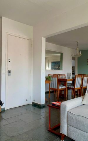 Apartamento à venda com 160m², 4 quartos e 2 vagas Apartamento à venda com 160m², 4 quartos e 2 vagasSala de TV