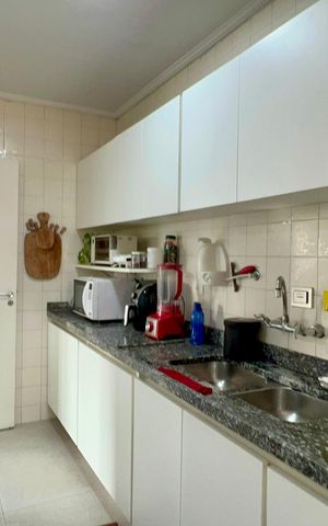Apartamento à venda com 160m², 4 quartos e 2 vagas Apartamento à venda com 160m², 4 quartos e 2 vagasCozinha