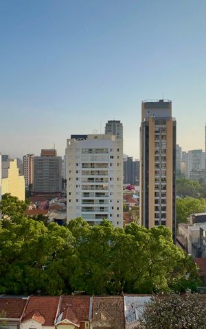 Apartamento à venda com 160m², 4 quartos e 2 vagas Apartamento à venda com 160m², 4 quartos e 2 vagasVista da Varanda da Sala
