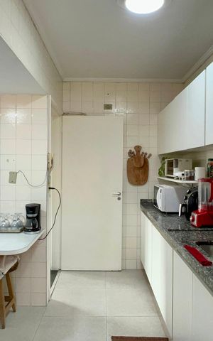 Apartamento à venda com 160m², 4 quartos e 2 vagas Apartamento à venda com 160m², 4 quartos e 2 vagasCozinha