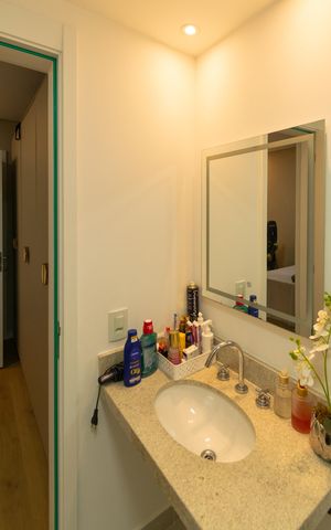 Apartamento à venda com 115m², 3 quartos e 2 vagas Apartamento à venda com 115m², 3 quartos e 2 vagasBanheiro da Suíte 2