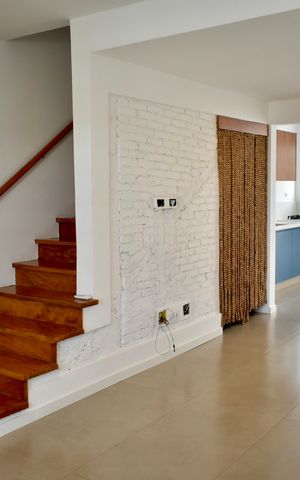Casa para alugar com 100m², 2 quartos e 1 vaga Casa para alugar com 100m², 2 quartos e 1 vagaSala
