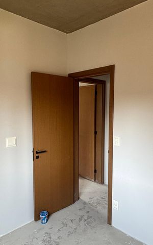 Apartamento à venda com 90m², 2 quartos e 2 vagas Apartamento à venda com 90m², 2 quartos e 2 vagasQuarto