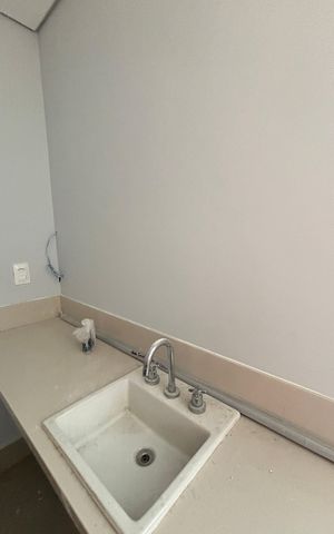 Apartamento à venda com 90m², 2 quartos e 2 vagas Apartamento à venda com 90m², 2 quartos e 2 vagasBanheiro Social