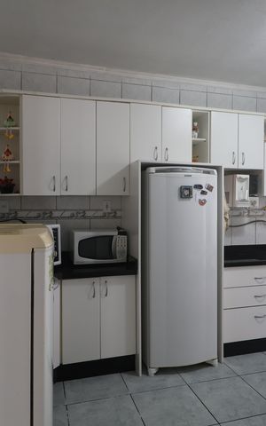 Casa à venda com 195m², 2 quartos e 3 vagasCozinha