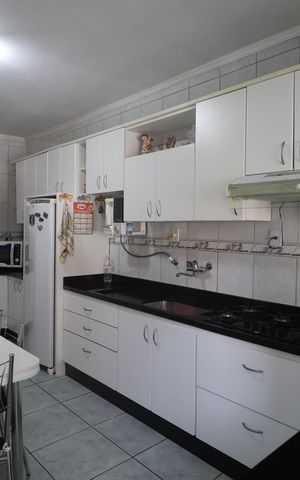 Casa à venda com 195m², 2 quartos e 3 vagasCozinha