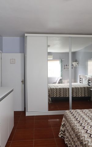 Casa à venda com 195m², 2 quartos e 3 vagasQuarto 2