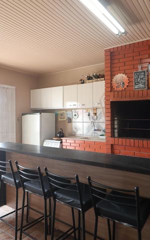 Casa à venda com 195m², 2 quartos e 3 vagasChurrasqueira