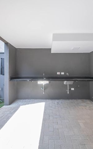 Casa de condomínio à venda com 146m², 2 quartos e 2 vagasLavanderia