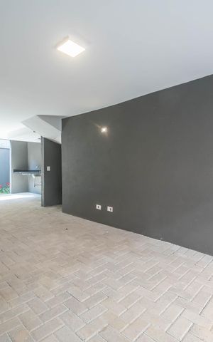 Casa de condomínio à venda com 146m², 2 quartos e 2 vagasGaragem