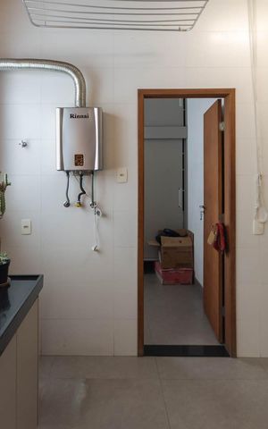 Apartamento à venda com 172m², 3 quartos e 1 vagaÁrea de Serviço