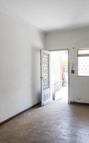 Casa de condomínio à venda com 60m², 2 quartos e 1 vaga Casa de condomínio à venda com 60m², 2 quartos e 1 vagaSala