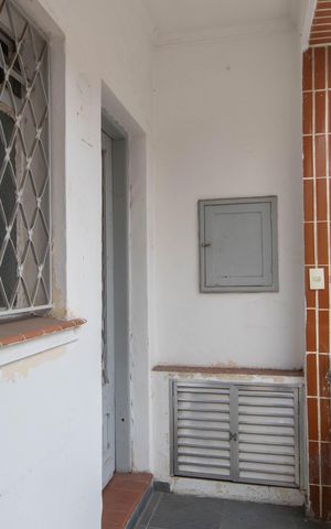 Casa de condomínio à venda com 60m², 2 quartos e 1 vaga Casa de condomínio à venda com 60m², 2 quartos e 1 vagaVaranda