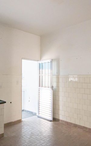 Casa de condomínio à venda com 60m², 2 quartos e 1 vaga Casa de condomínio à venda com 60m², 2 quartos e 1 vagaCozinha